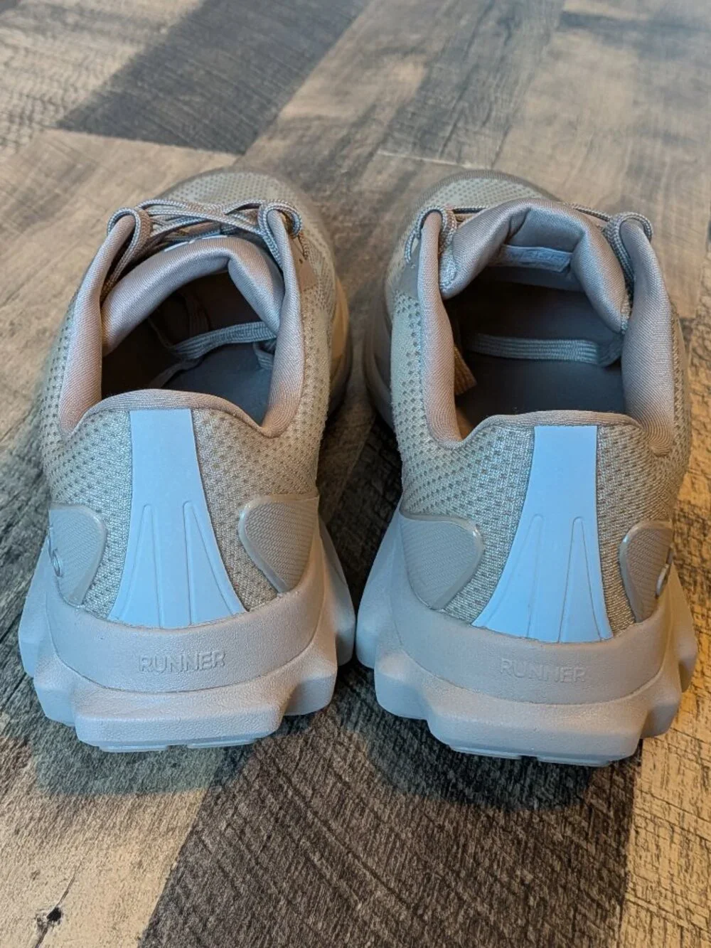 Alo Runner Shoes Gravel Breathable Mesh Upper